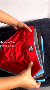 Men’s High-Quality Solid Color Cotton Briefs with Comfortable Elastic Waistband and Breathable Fabric for Everyday Wear