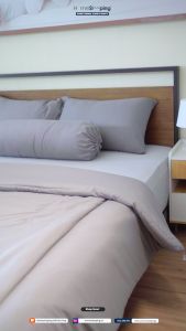 Homesleeping Bedcover Set / Bundling / Bedcover UK 120 / 140 & Sprei 120 / HomeSleeping Set Sprei & Bed Cover Single Bed Lembut / Adem / Polos