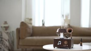 Retro Gramophone Raindrop Aroma Diffuser 7 Color Light Rotating Rain 250ml 3-6H Timer Quiet Air Humidifier for Home Office