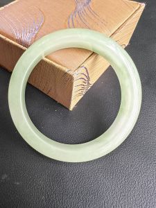 Type A Myanmar Jadeite Bangle 58.8x11.3x8.8mm H7 with Certificate | 天然A货翡翠玉镯