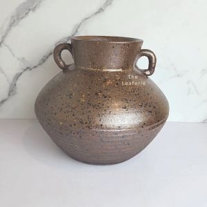 The Leaferie Arlo big plant pots. Ceramic flowerpot . flowerpots . flower pot . planter . planters