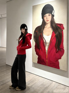 SUHUIQIAN | Red Slim-fit Hooded Straight-Shoulder Sweatshirt