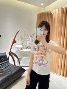 Hong Kong Style Graffiti Print round Neck Short Sleeve T-Shirt Womens American Summer New Model Shoulder Length Slimming Top