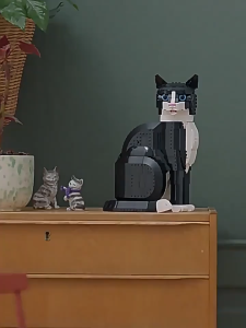 Tuxedo CAT Cartoon Building Blocks Cow CAT CAT TUXEDO Creative IDEAS Series Boys Girls doll model cuddly toy Desk Decor Decoration Assembled Toy Assembling Building Blocks Gifts New Style Ornament birthday gift kids toys