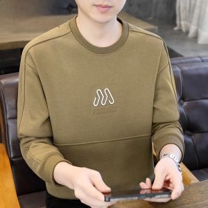 HENGYUANXIANG | เสื้อยืดคอกลมแขนยาวทรงหลวมสำหรับผู้ชาย ทรงพอดีตัว ทรงลำลอง แฟชั่นฤดูใบไม้ผลิและฤดูใบไม้ร่วง เสื้อชั้นในสีพื้น สไตล์ลำลอง