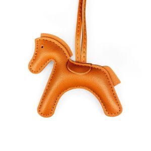 Luxury Equestrian Saddle & Pony Bag Charm Keychain – Artisan Hand-Stitched Faux Leather Reinforced Pony Design Premium Gift