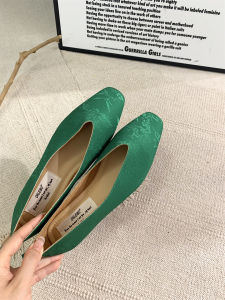 Retro Chinese Style Flat Bottom Single Shoes Womens New 2025 Soft Satin Surface Embroidery Grandmother Shoes Thick Heel