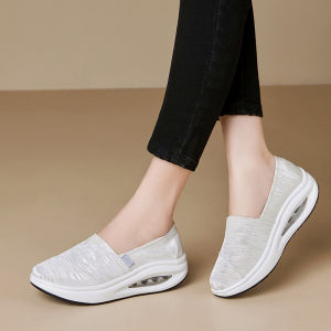 Increased Height Comfortable Slip-On Canvas Shoes