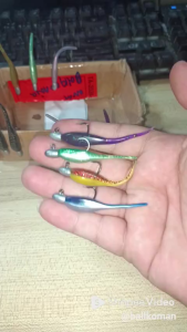 เหยื่อยาง ปลายาง กาแลนหางแหลม ลูกอ๊อดหางแหลม มี21สี