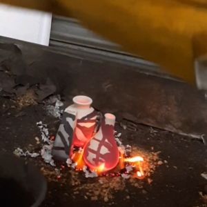 RAAQUU Hana E Raku Art Pottery Mini Vase 8.9 cm Handmade Ceramic Home Decor Gift