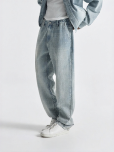BODYDREAM | Eco-friendly Whiskered Vintage Jeans