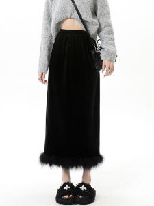 High-waisted Slit Black Velvet Half Skirt