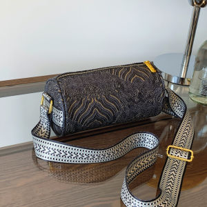 New Chinese Style Printed Bags Womens 2024 New Arrival Trendy Large Capacity Shoulder Bag Work Clothing Crossbody Bag round Bag