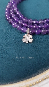 Vòng tay chuỗi 108 hạt Thạch Anh Tím Amethyst size hạt 5.5 li phối charm bạc cỏ 4 lá đính đá nhỏ | Hoa Minh Gem