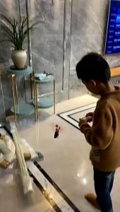 SKISOPGO  โดรนบังคับ เฮลิคอปเตอร์ เครื่องบินบังคับวิทยุ รีโมตคอนโทรล สองช่อง ขนาดเล็ก ของเล่นเสริมการเรียนรู้เด็ก