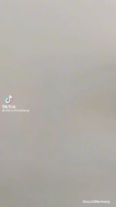 WHITENING MOISTURIZING CREAM SR12 / INSTANT WHITENING BODY LOTION & FACE BPOM / PELEMBAB & PENCERAH KULIT WITH SPF 20 4.9 59 Penilaian 103 Terjual