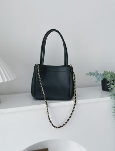 KYOMU" Tas tote/shoulder bag wanita kulit fashion holmes tutup magnet[include box]