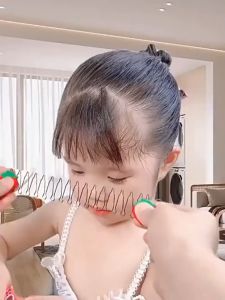 Kuromi Klip Rambut Kartun Untuk Budak Perempuan Penjepit Rambut Tepi Sikat Halus Klip Rambut Tersembunyi Klip Rambut Dahi Belakang Kepala Kids Girl Back Hair Tidying Artifact Hair Invisible Comb Easy To Use Pull Pull Clip女童后脑勺碎发整理神器卡通碎发隐形发梳好用的拉拉夹前额碎发夹H370