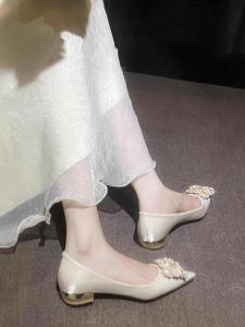 Elegant Satin Flat Wedding Shoes Womens New 2024 Pearl And Rhinestone Decorated Dress Shoes Comfortable Single Sole Shoes
