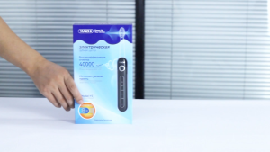 YUNCHI Y5 Sonic Electric Toothbrush 8 Brush Heads and Travel Case - 5 Modes 33 Days Battery IPX7 Waterproof USB Charging 2 min Timer