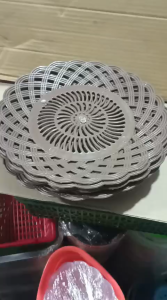 ( isi 12 Pcs ) Piring Anyam Rotan GRD Plastik Coklat / Piring Rotan Prasmanan Praktis