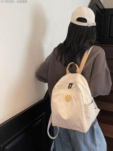 กระเป๋าเป้สะพายหลังสำหรับเดินทางและเรียนหนังสือสำหรับผู้หญิง กระเป๋าเดินทางแบบลำลอง น้ำหนักเบา ขนาดเล็ก น้ำหนักเบา กระเป๋าใส่ของสำหรับเด็ก กระเป๋าสะพายไหล่แบบแบน