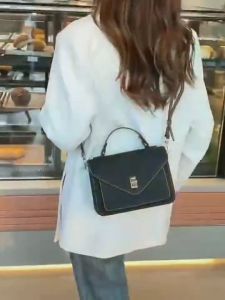 TAS SELEMPANG WANITA KULIT TERBARU 2023 TAS SELEMPANG WANITA KEKINIAN TAS SELEMPANG KOTAK IMUT DAN ELEGAN TAS WANITA PREMIUM TAS JALAN TAS PESTA TAS KONDANGAN TAS TETENG TAS SELEMPANG DAN TANGAN