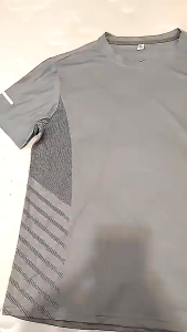 👕เสื้อยืดผู้ชาย👕แขนสั้นผู้ชาย เสื้อยืดกีฬา เสื้อยืดคอกลม เสื้อกี่ฬา ระบายอากาศได้ดี แห้งไว คอกลม ไม่ยับ แขนสั้นไหมน้ำแข็งสำหรับผู้ชาย เสื้อยืดผู้ชายแห้งเร็วระบายอากาศกีฬาแขนสั้นตาข่ายบางรู้สึกน้ำแข็งวิ่งออกกำลังกายแขนสั้น