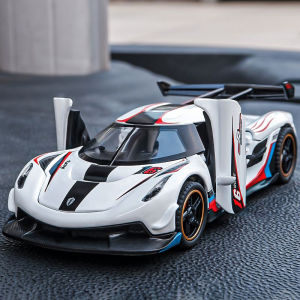 โมเดลรถโลหะผสม Koenigsegg ของเล่นรถ Diecast เสียงประกอบเบาสำหรับเป็นของขวัญวัน เกิดคอลเลกชันรถ Kids Toys
