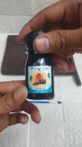 Cat Recolour Kulit & Vinyil: Solusi untuk Tas, Sepatu, Jaket, Dompet, & Jok Sofa