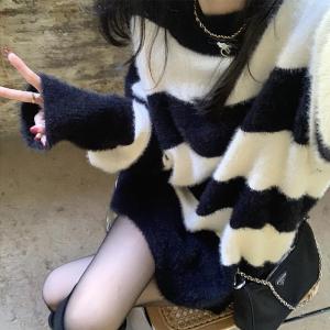 Laid-Back Striped Knit Sweater for Women Cozy Mink Velvet Pullover with Low Round Neck Long Sleeves Ideal for Autumn and Winter