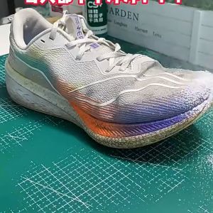 โฟมซักแห้งรองเท้า  น้ํายาเช็ดรองเท้า ขจัดคราบสกปรกได้อย่างง่ายดายไม่ต้องล้างน้ำ อ่อนโยน ไม่ทำลายพื้นผิว