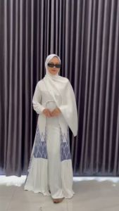 Gamis Luxury Tenun: Desain Baju Lebaran Sarimbit