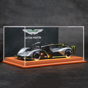 Collectors Gift Car Model 1/24