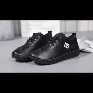 รองเท้าผู้หญิง รองเท้าลำลอง รองเท้าหนังหุ้มข้อหญิง รองเท้าคัชชูสีดำ สวมใส่สบาย