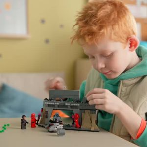 LEGO Star Wars TM 75386 Paz Vizsla and Moff Gideon Battle (289 Pieces)