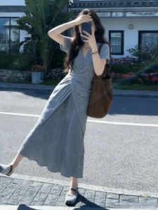 Karrar betsey | French Stylish Gray V-Neck Twist Waist Dress