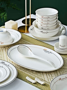 ชุดจานและชามเซรามิกน้ำหนักเบาแบบใหม่ป้องกันความร้อนสไตล์ยูโร-อเมริกันสำหรับใช้ในบ้าน ชามทรงสูงพร้อมจานขนาดใหญ่