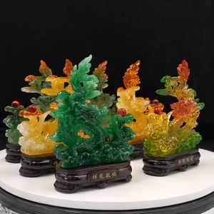 Pajangan Naga Hoki pembawa keberuntungan 2024