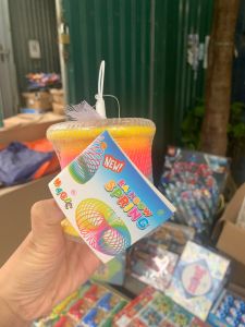 Đồ chơi lò xo cho bé đồ chơi trẻ em lò xo cầu vồng ma thuật nhiều màu