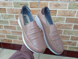Sepatu kulit wanita // Sneakers wanita bahan kulit garut