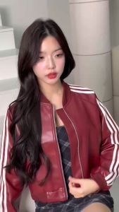 JARINYA เสื้อแจ๊คเก็ตหนัง ดีเทลแต่งแถบซิปรูด