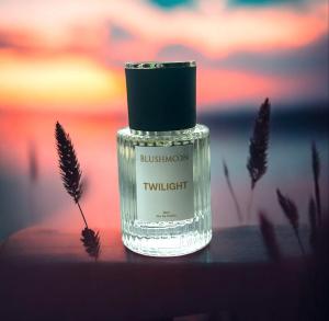 Blushmoon Twilight Womens Parfume Wangi hingga 12 jam