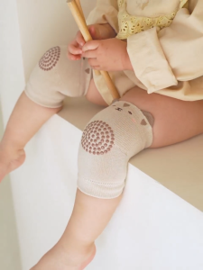 สนับเข่าเด็กวัยคลาน สนับเข่ามีกันลื่น ลายหน้าสัตว์ แต่งหู น่ารักมากๆ สำหรับเด็ก 6-36 เดือน H6