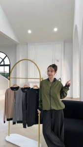 4 colors เสื้อแจ็คเก็ตผ้าร่มกันลม มีซิป มีกระเป๋า2ข้างเท่สุดๆ เสื้อแจ็คเก็ตผู้ชาย mens jackets ไตล์สไตล์สตรีทท JK039