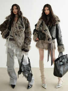 แจ็คเก็ต PU ผ้าชิ้นเดียวสไตล์สตรีทแวร์สไตล์สตรีทแวร์แบบไม่เท่ากันสำหรับฤดูหนาวปี 2024 แจ็คเก็ตขนสัตว์แบบมีฮู้ดและแขนยาว