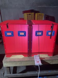 brooder cage collapsible 50pcs chicks capacity.