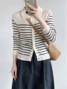 เสื้อคาร์ดิแกนคอโปโลถักขนสัตว์บางแขนยาวสำหรับผู้หญิง ฤดูใบไม้ร่วงต้น เสื้อคลุมกันหนาวแบบสวมหัวลายทาง สีพื้น สไตล์เกาหลี