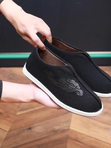 Old Beijing Mens Cloth Shoes Winter Warm Fleece Cloud Dust Soft Bottom Anti-Slip Cotton Shoes Traditional Chinese Style