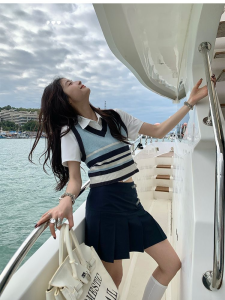 Blue Stripes Knitting Vest Preppy Style V Neck Silm Pullover Chicken Collar Short Sleeveless Outer Wear Student Vest